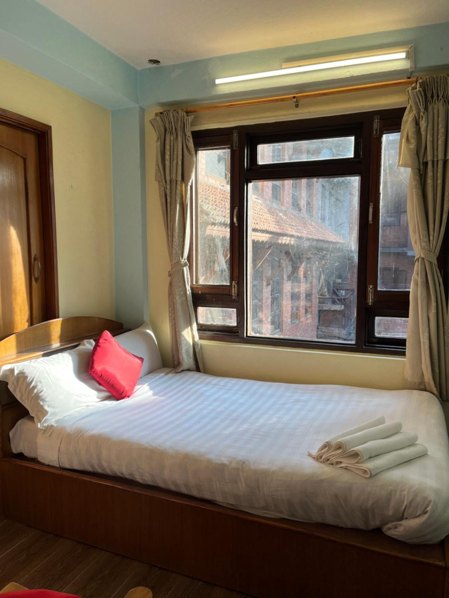 Golden Gate Guest House Μπακταπούρ Εξωτερικό φωτογραφία