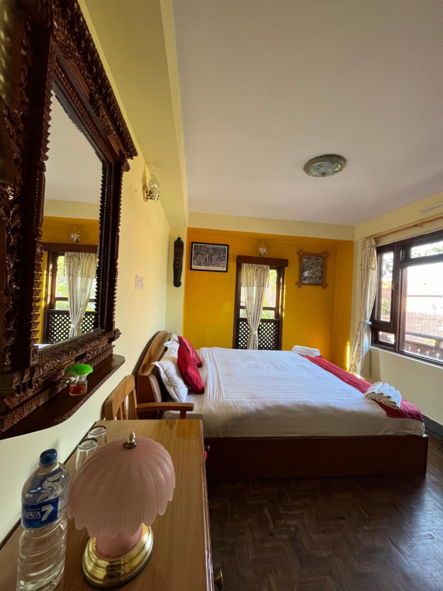Golden Gate Guest House Μπακταπούρ Εξωτερικό φωτογραφία