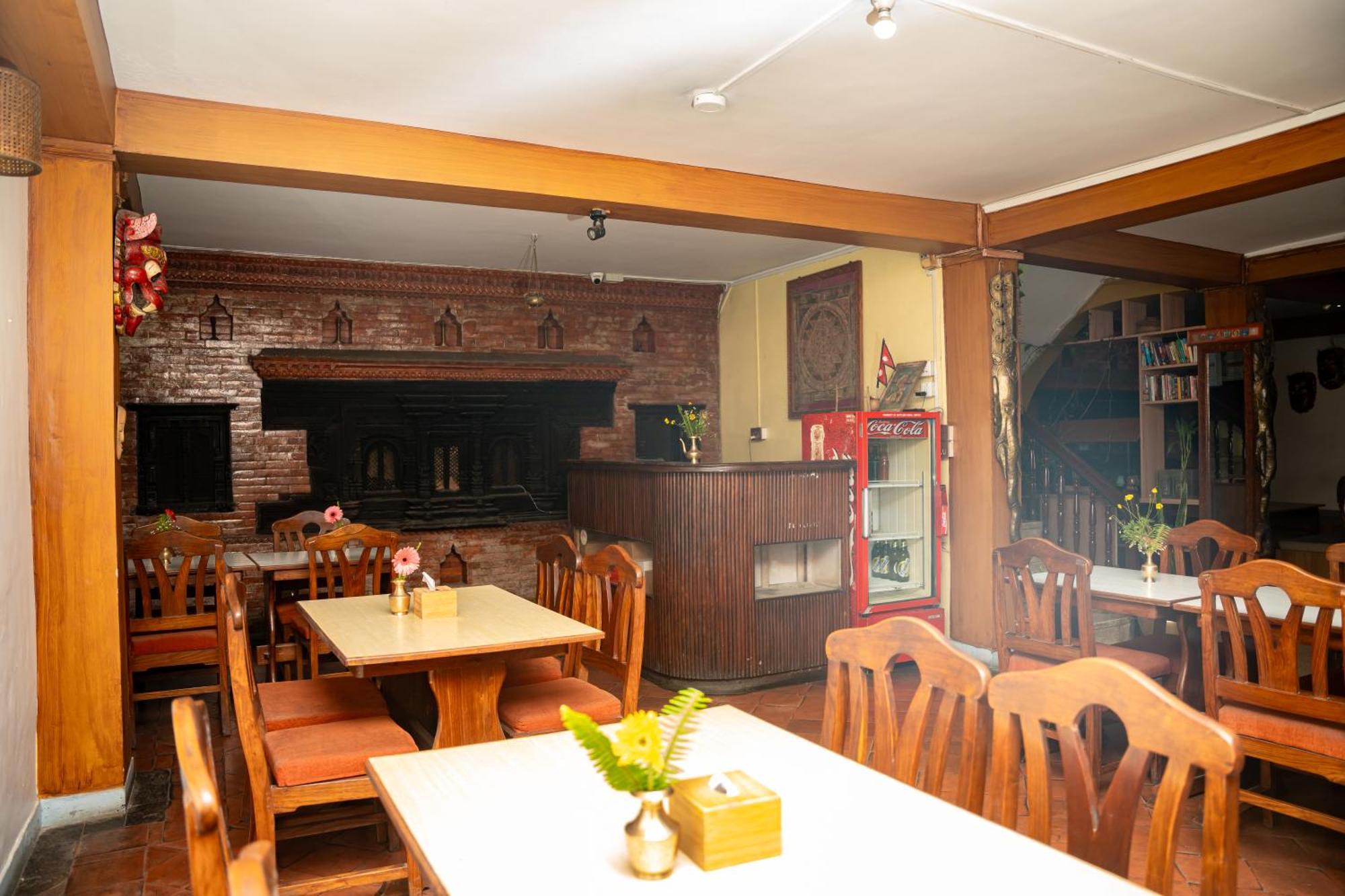 Golden Gate Guest House Μπακταπούρ Εξωτερικό φωτογραφία