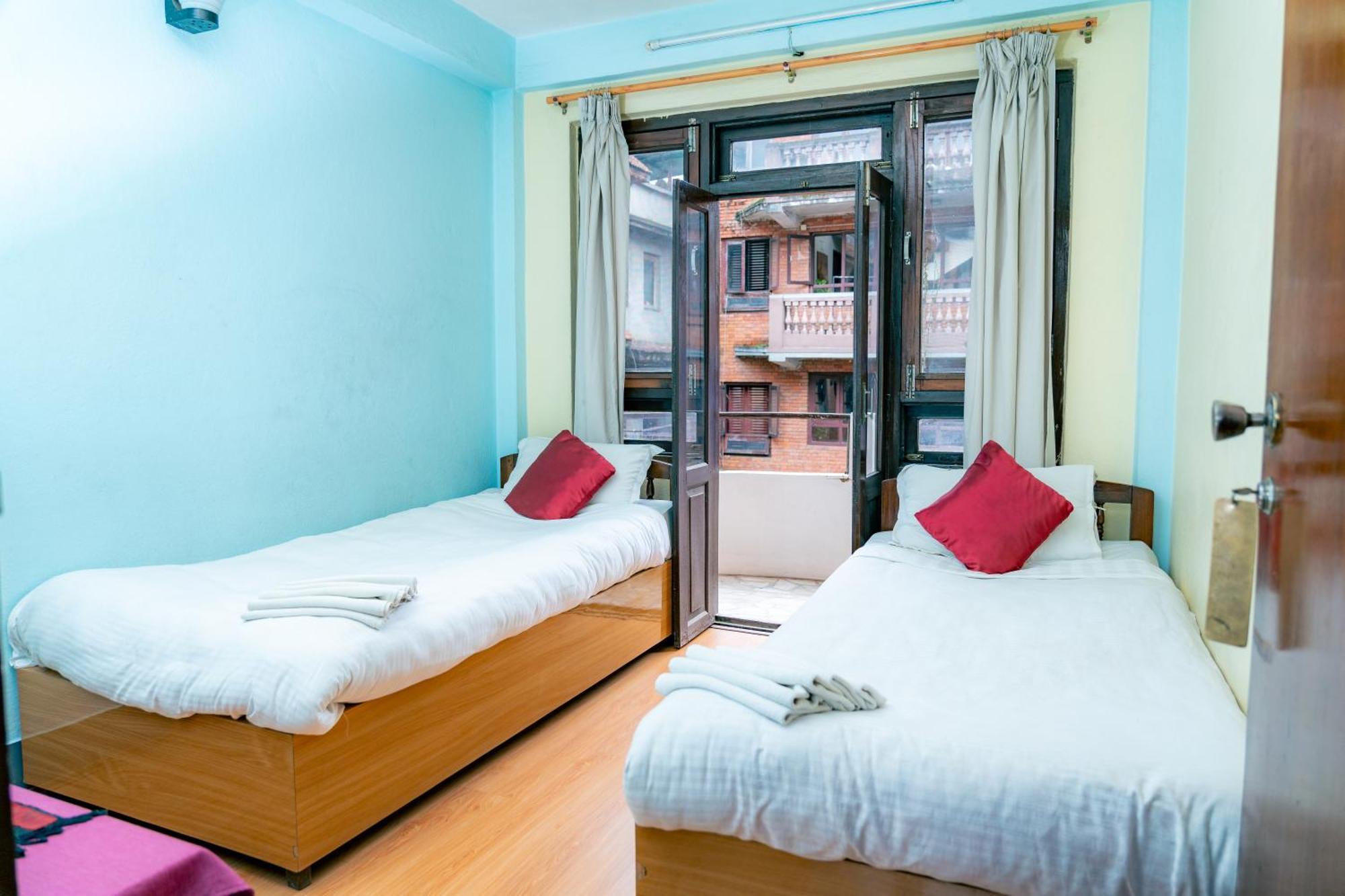 Golden Gate Guest House Μπακταπούρ Εξωτερικό φωτογραφία